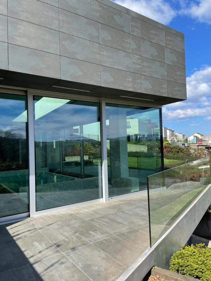 Villa Tres Prismas Exclusive Sarria Esterno foto